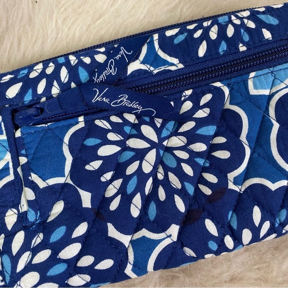 [Vera Bradley] Blue & White Printed Quilted Wallet - Picture 6 of 6